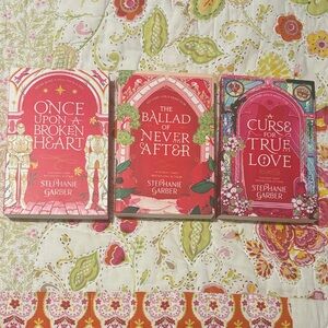 Once Upon A Broken Heart Bookset